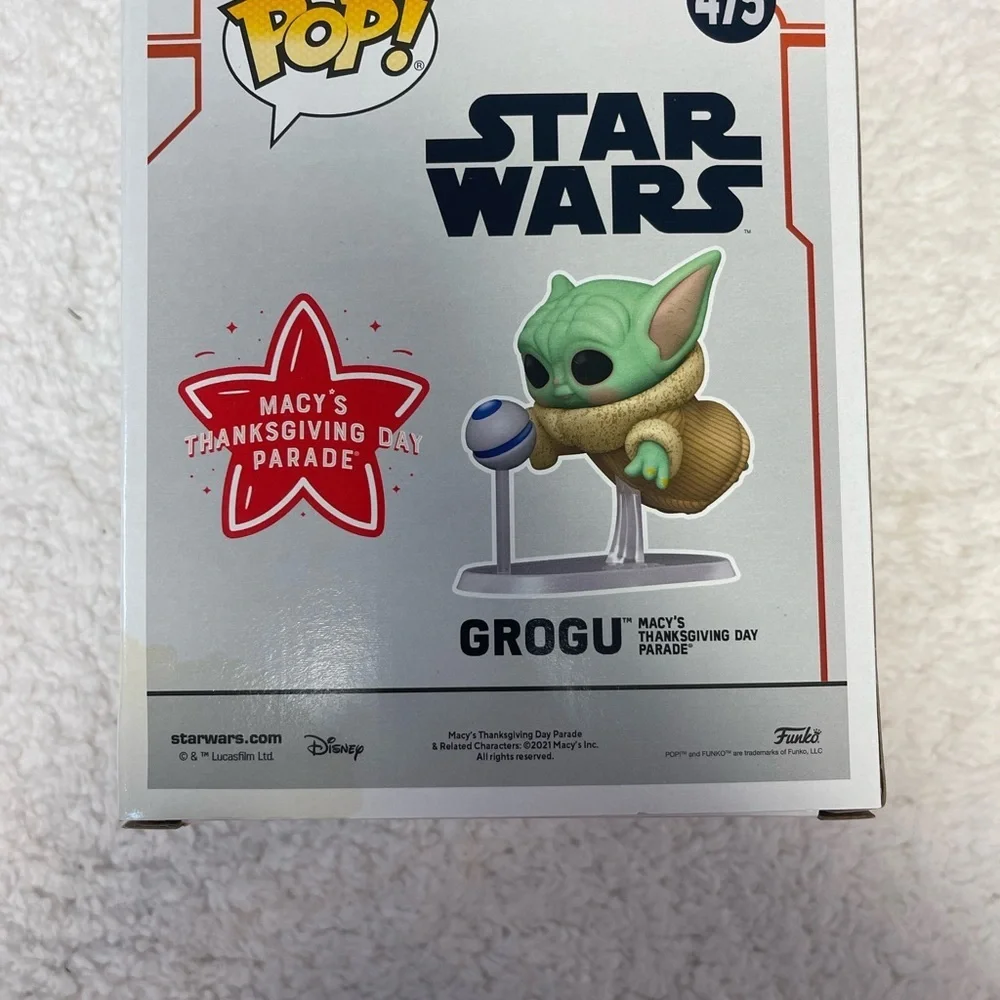 Funko Pop! Deluxe: Star Wars - Grogu Macy's Thanksgiving Day Parade #475 - Picture 6 of 6